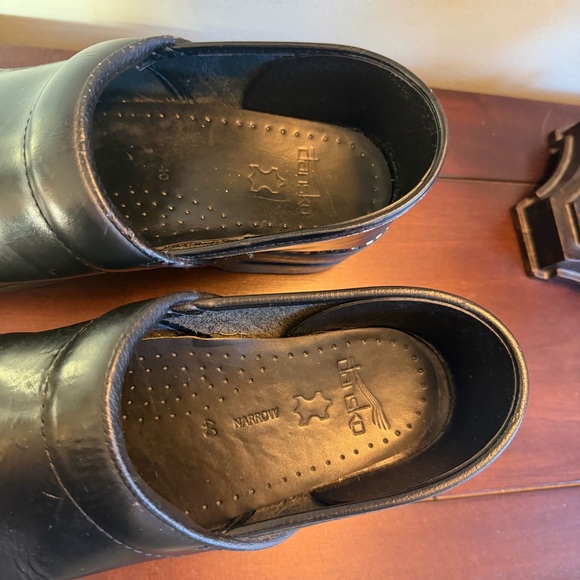 Dansko Black Professional Clogs Sz 40EU - Picture 4 of 6